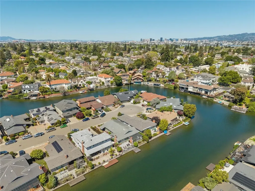 632 Waterview Alameda CA 94501