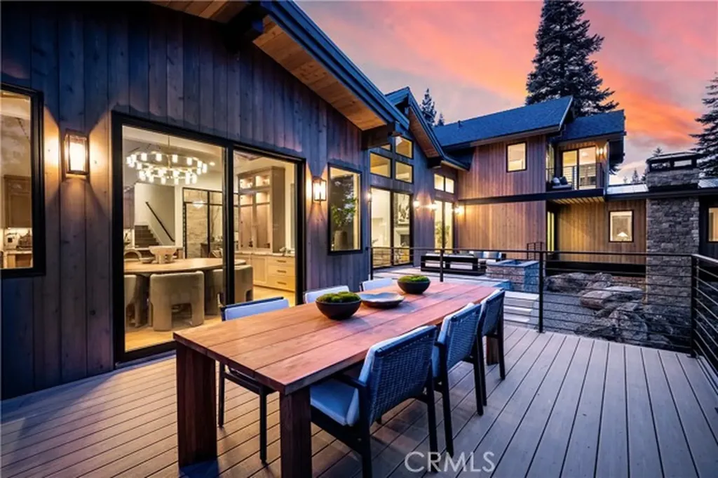9348 Nine Bark Truckee CA 96161