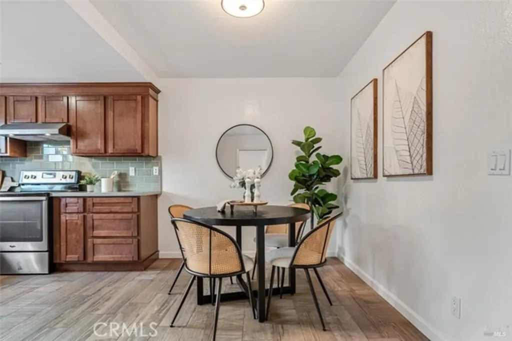 154 Basinside Alameda CA 94502