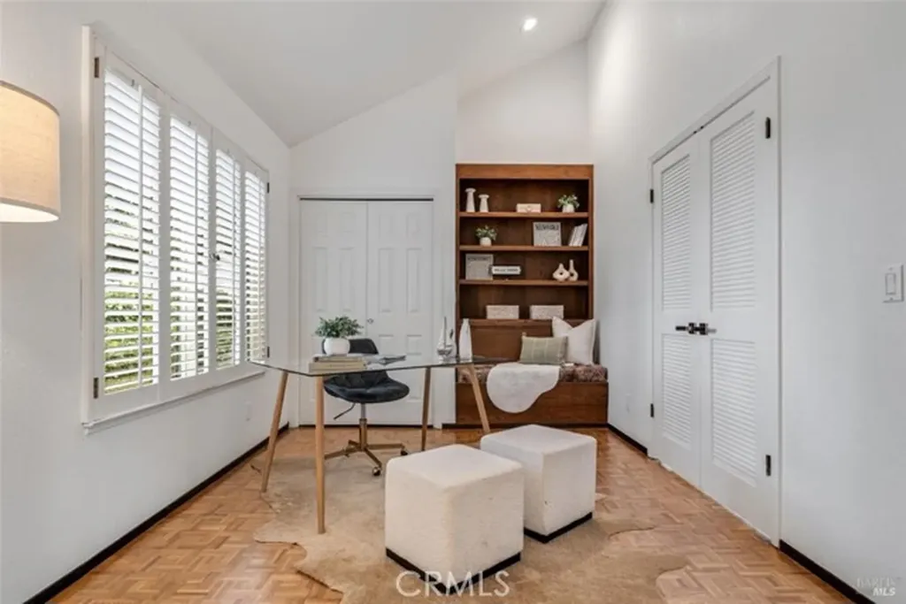 154 Basinside Alameda CA 94502