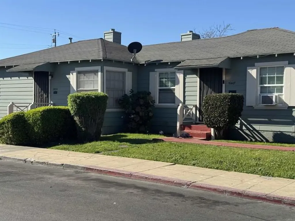 10407 Pontiac Street Oakland CA 94603