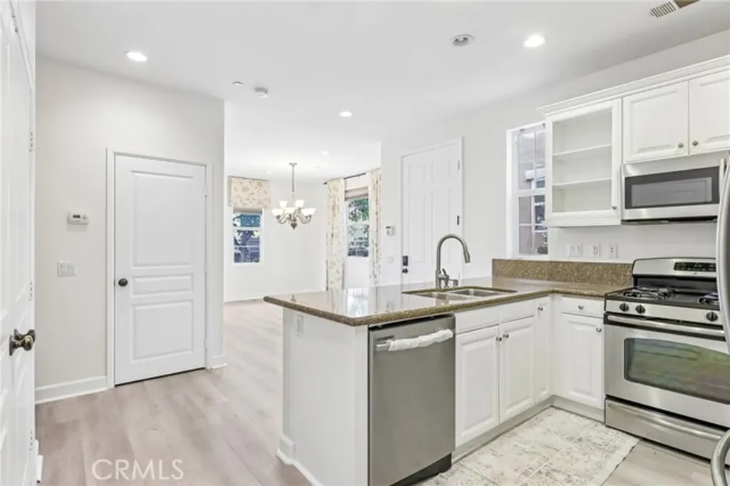 4183 Via Napoli Montclair CA 91763