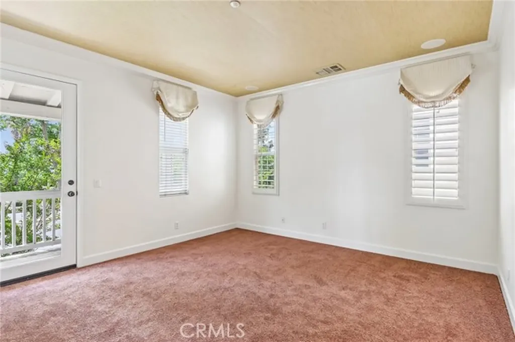 4183 Via Napoli Montclair CA 91763