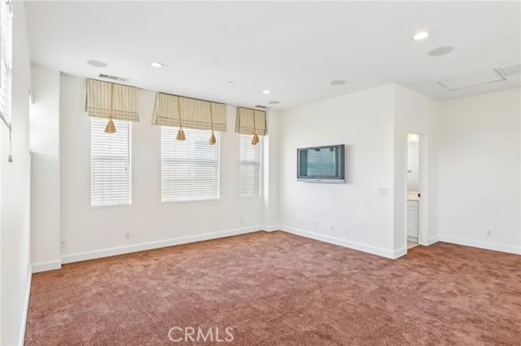 4183 Via Napoli Montclair CA 91763