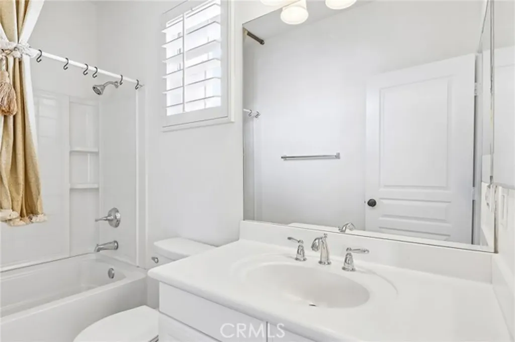 4183 Via Napoli Montclair CA 91763