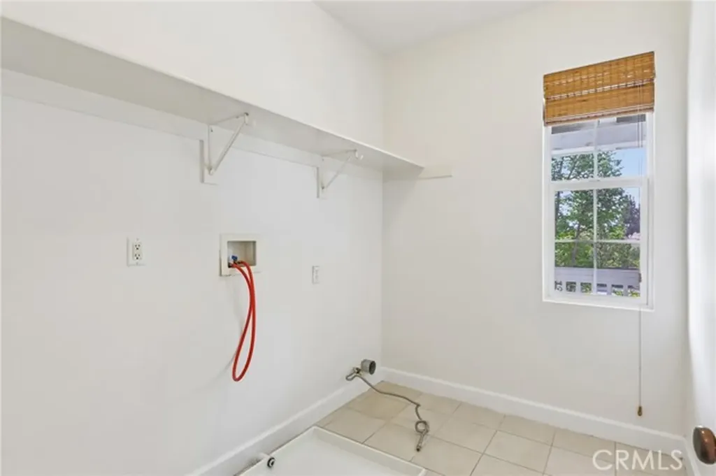 4183 Via Napoli Montclair CA 91763