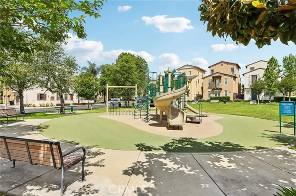 4183 Via Napoli Montclair CA 91763