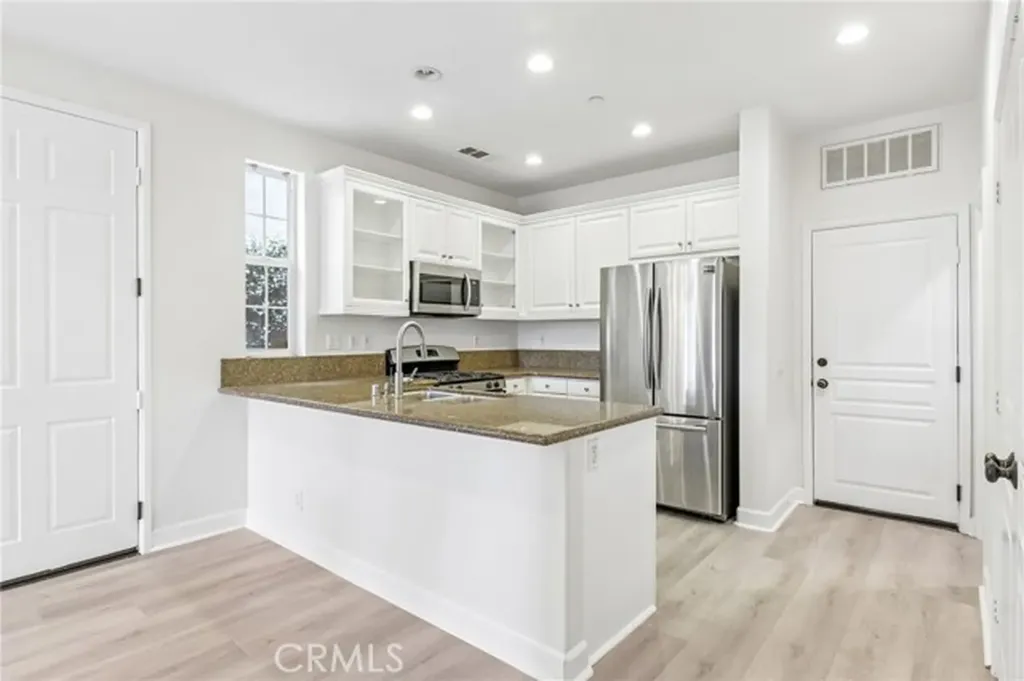 4183 Via Napoli Montclair CA 91763