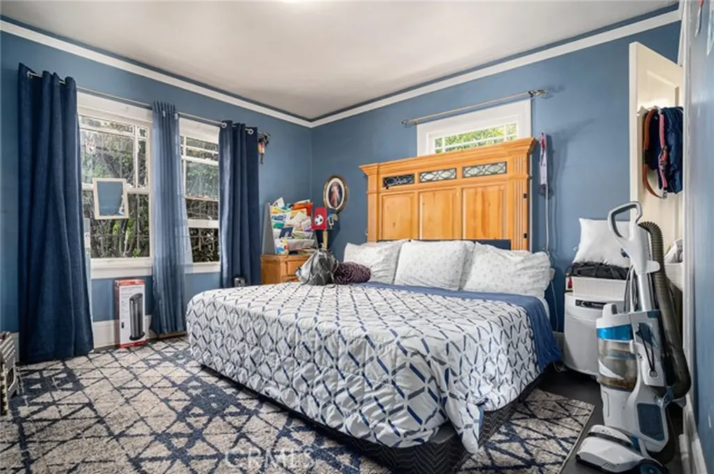 2445 10th Avenue Oakland CA 94606
