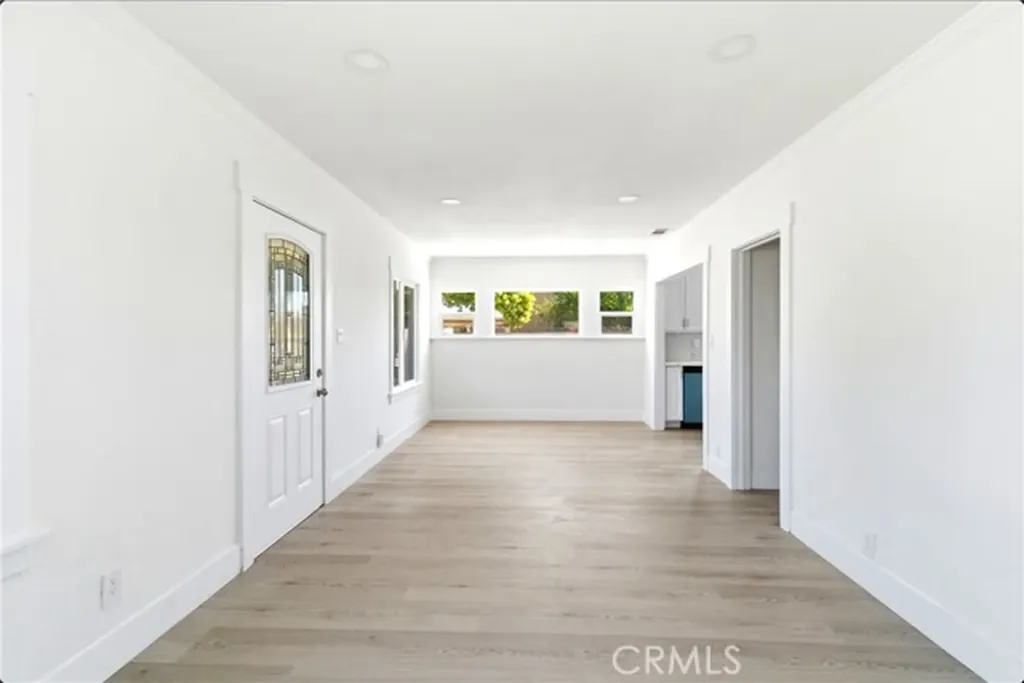 5593 San Jose Montclair CA 91763