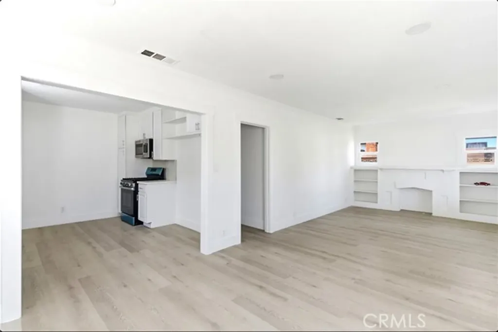 5593 San Jose Montclair CA 91763