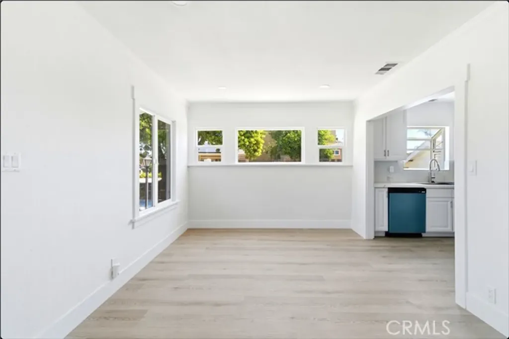 5593 San Jose Montclair CA 91763