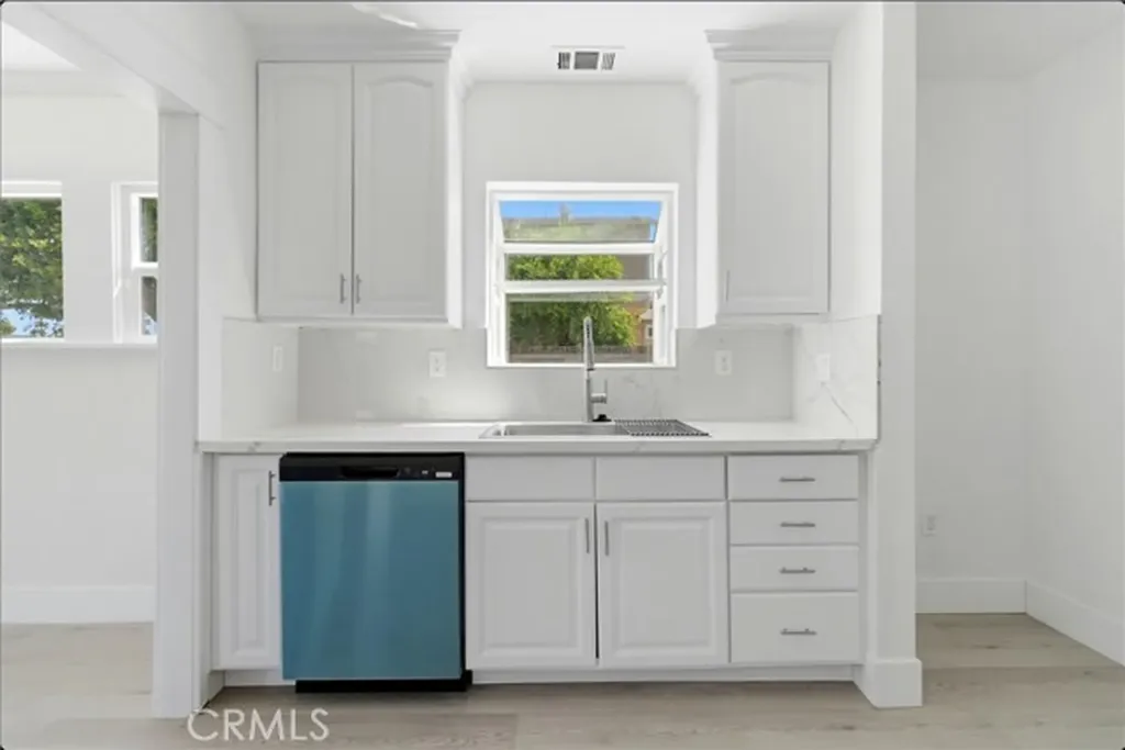 5593 San Jose Montclair CA 91763