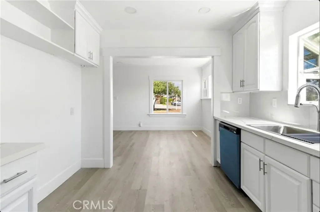 5593 San Jose Montclair CA 91763