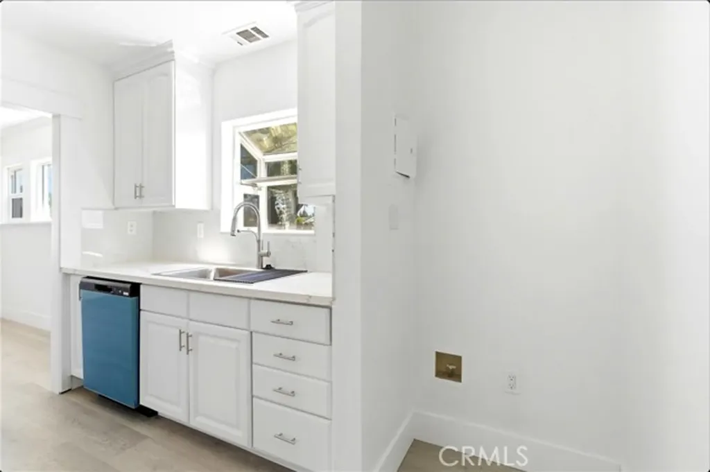 5593 San Jose Montclair CA 91763