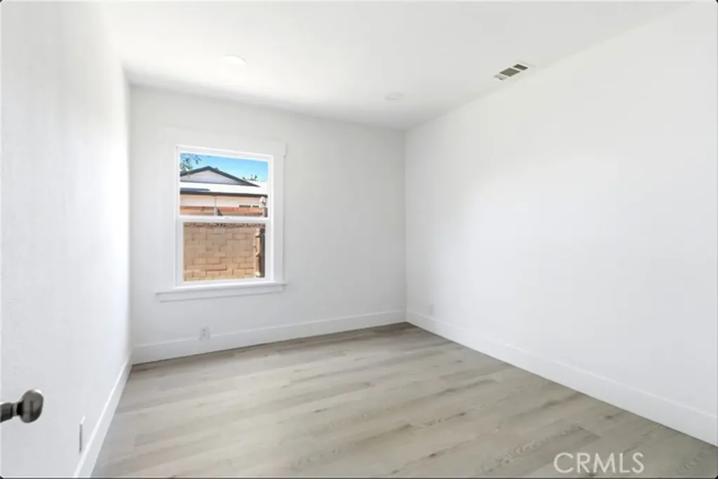 5593 San Jose Montclair CA 91763