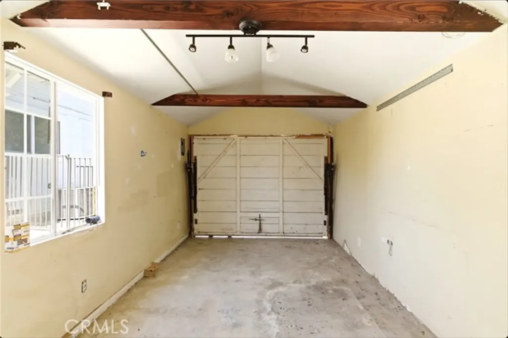 5593 San Jose Montclair CA 91763