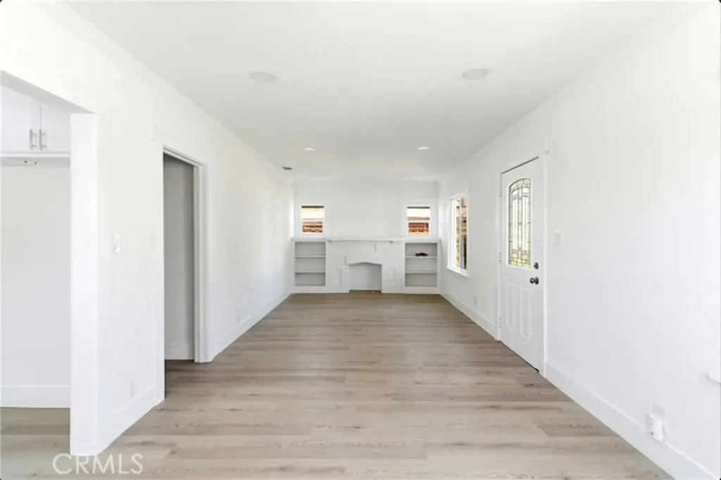 5593 San Jose Montclair CA 91763