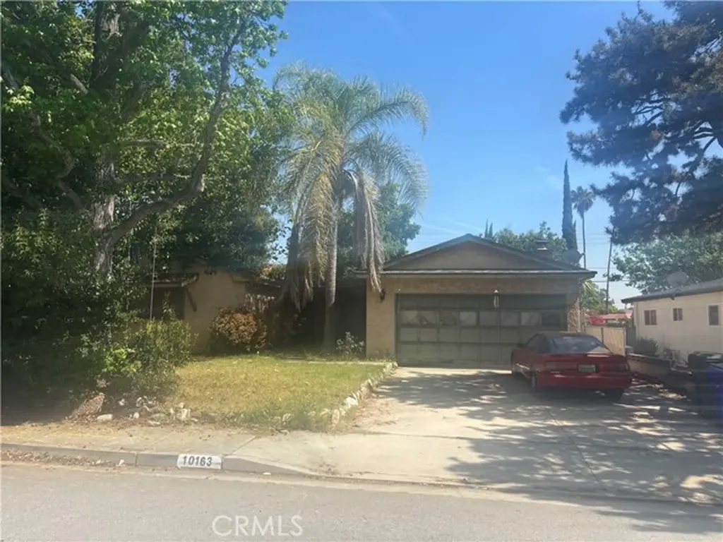 10163 Oak Glen Montclair CA 91763