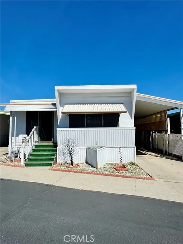 5580 Moreno Street Montclair CA 91763