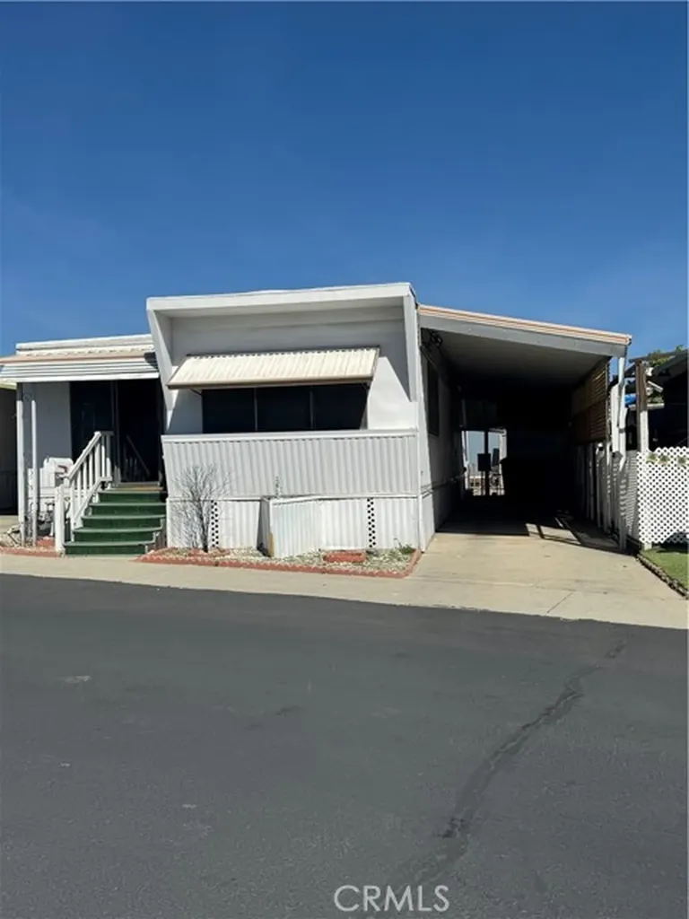 5580 Moreno Street Montclair CA 91763
