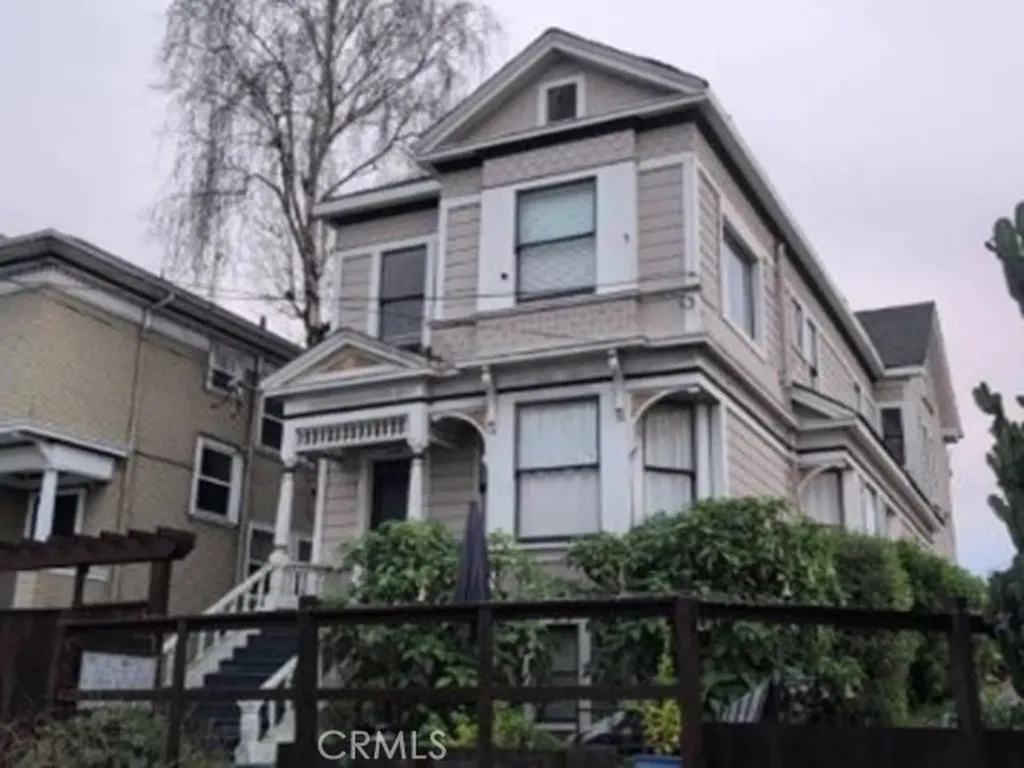 Oakland CA, 3608 Kingsley Street