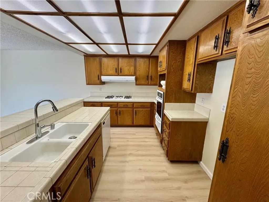 9837 Vail Montclair CA 91763