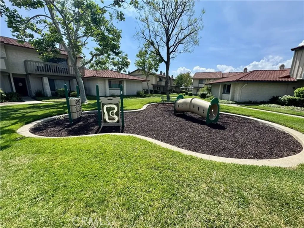 9837 Vail Montclair CA 91763