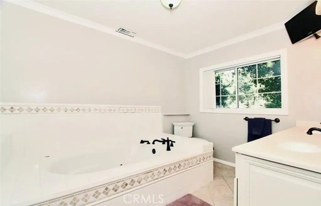 15215 Calle Verdad Green Valley CA 91390