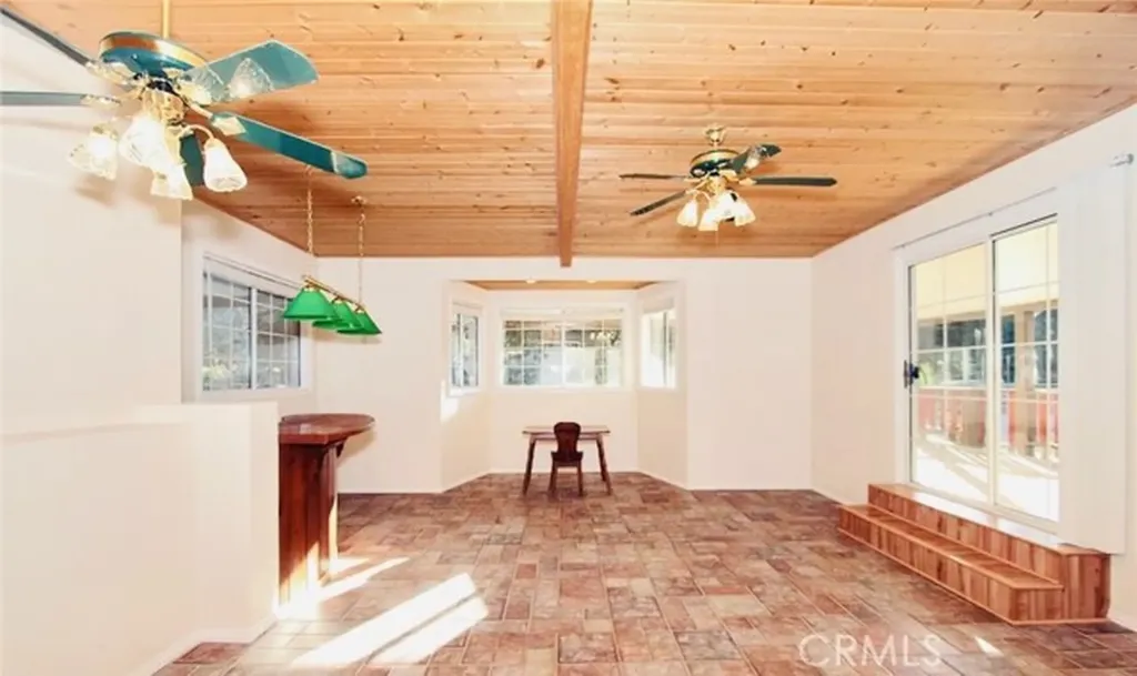 15215 Calle Verdad Green Valley CA 91390