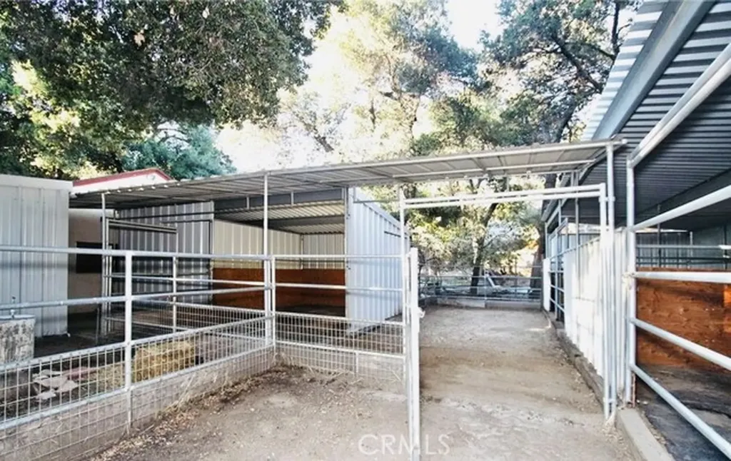 15215 Calle Verdad Green Valley CA 91390