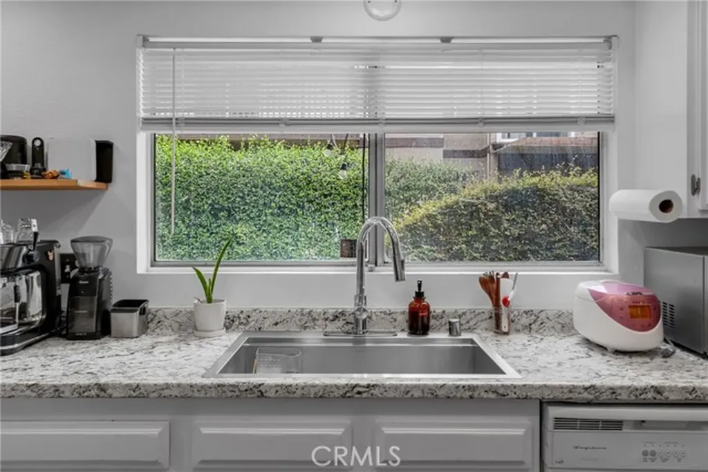 4424 W San Jose Street Montclair CA 91763