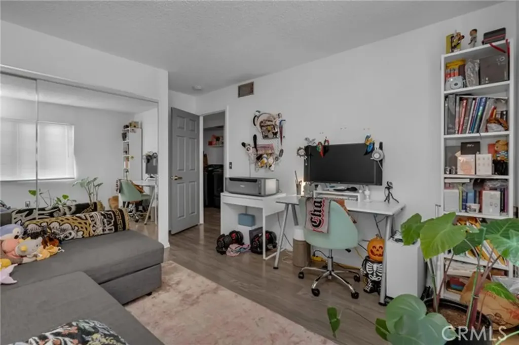 4424 W San Jose Street Montclair CA 91763