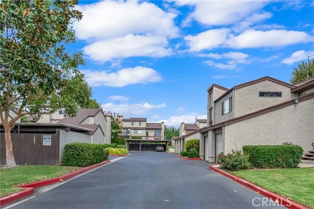 4424 W San Jose Street Montclair CA 91763