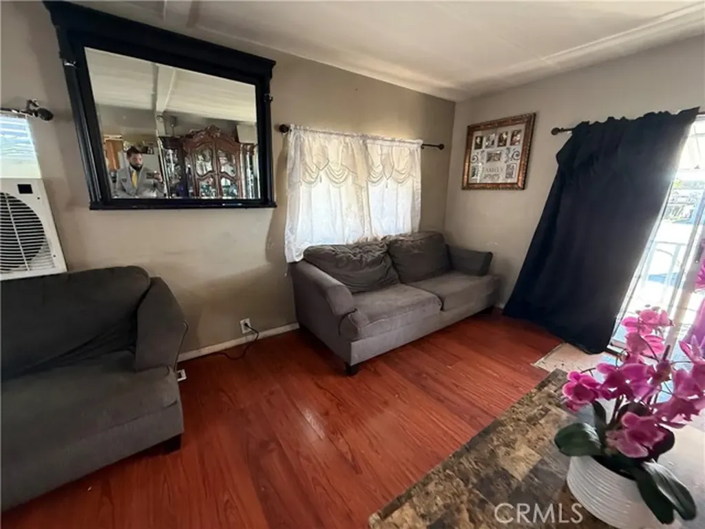 5580 Moreno Street Montclair CA 91763