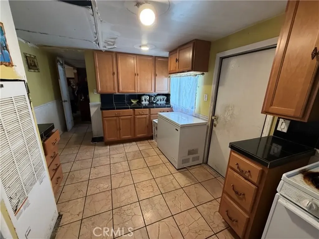 5580 Moreno Street Montclair CA 91763