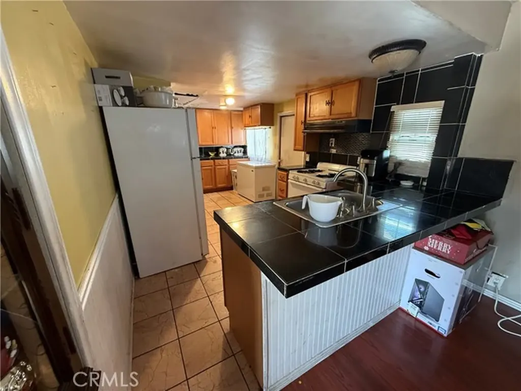 5580 Moreno Street Montclair CA 91763