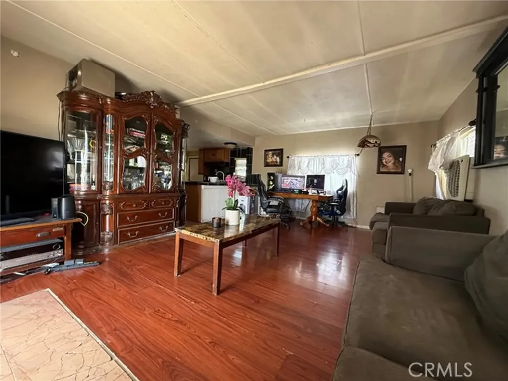 5580 Moreno Street Montclair CA 91763