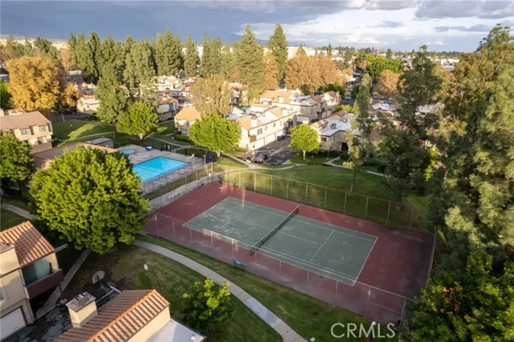9404 Round Up Drive Montclair CA 91763