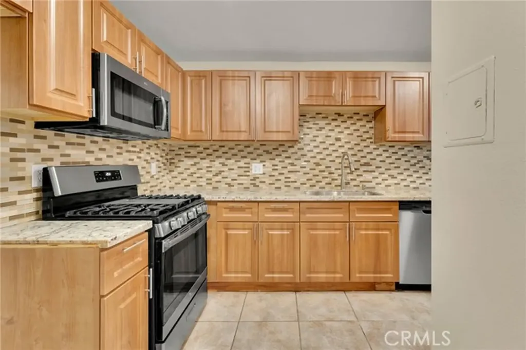 9404 Round Up Drive Montclair CA 91763
