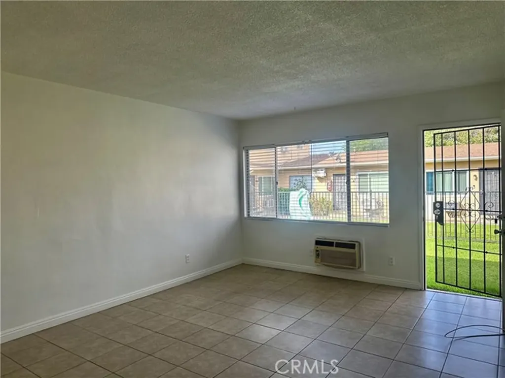 5147 Canoga Street Montclair CA 91763