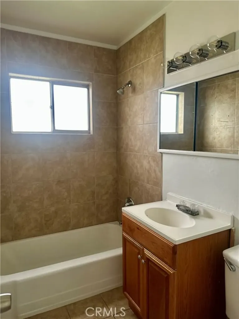 5147 Canoga Street Montclair CA 91763