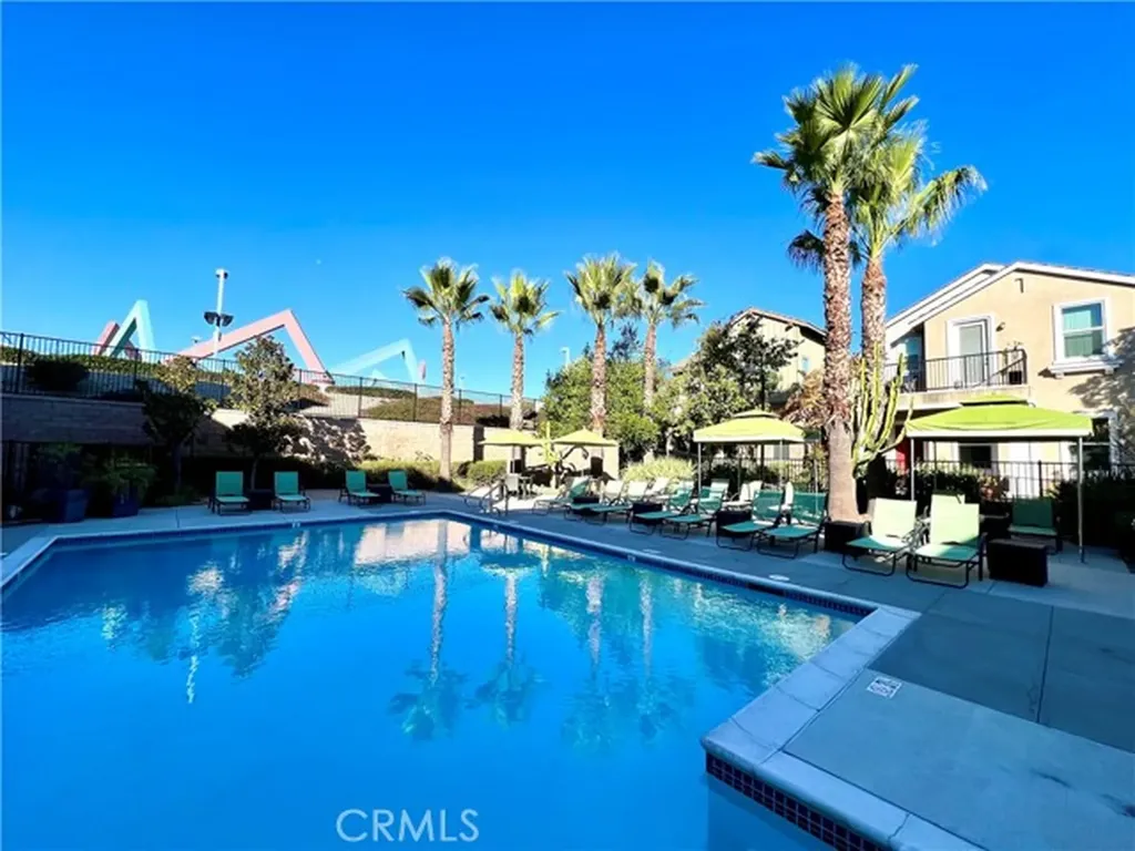 8823 Jacaranda Montclair CA 91763