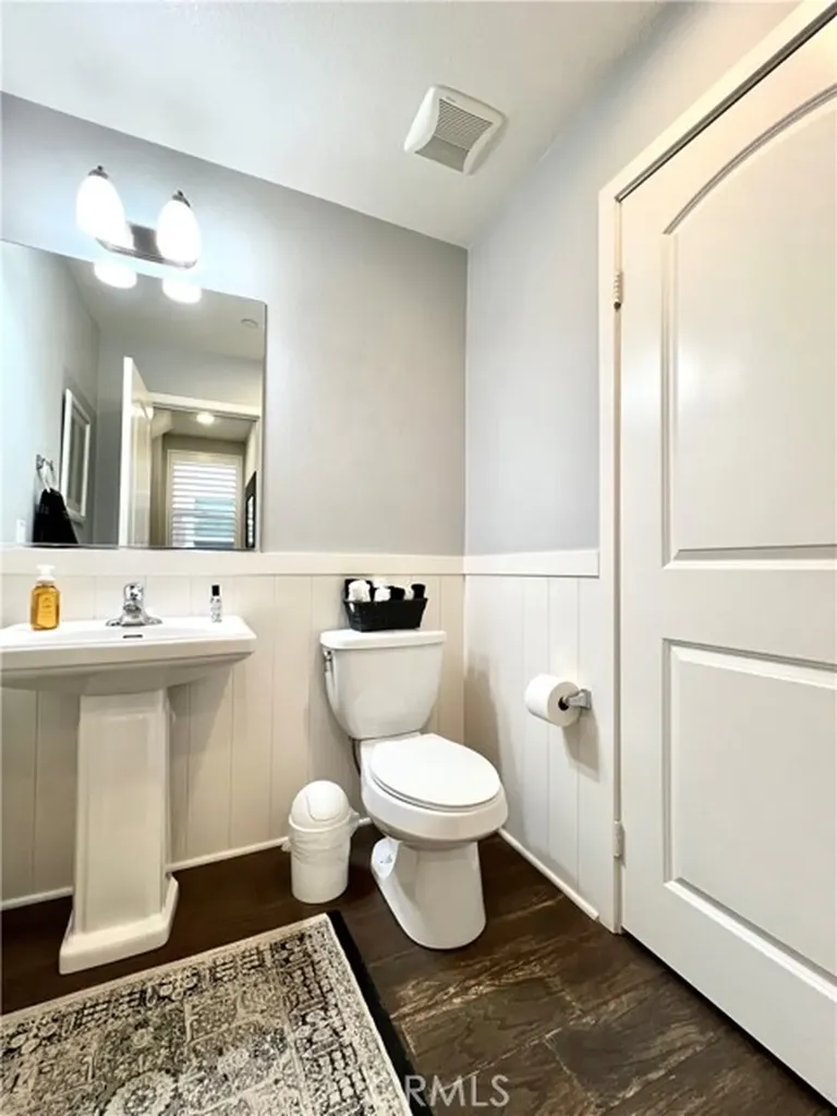 8823 Jacaranda Montclair CA 91763