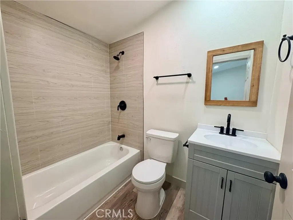 4585 Hawthorne Montclair CA 91786