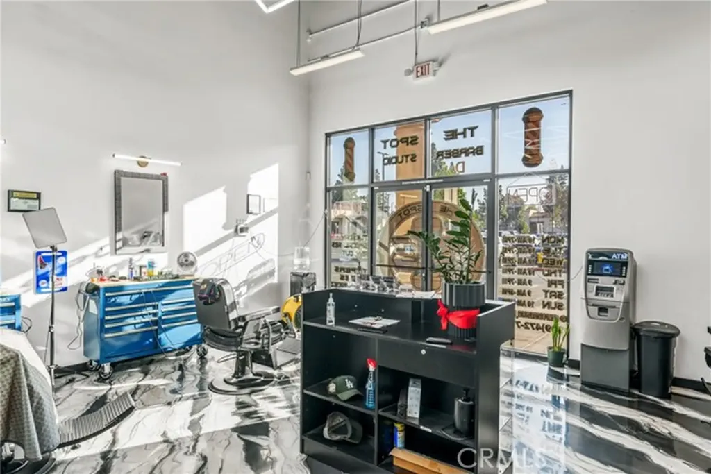 5200 Holt Montclair CA 91763