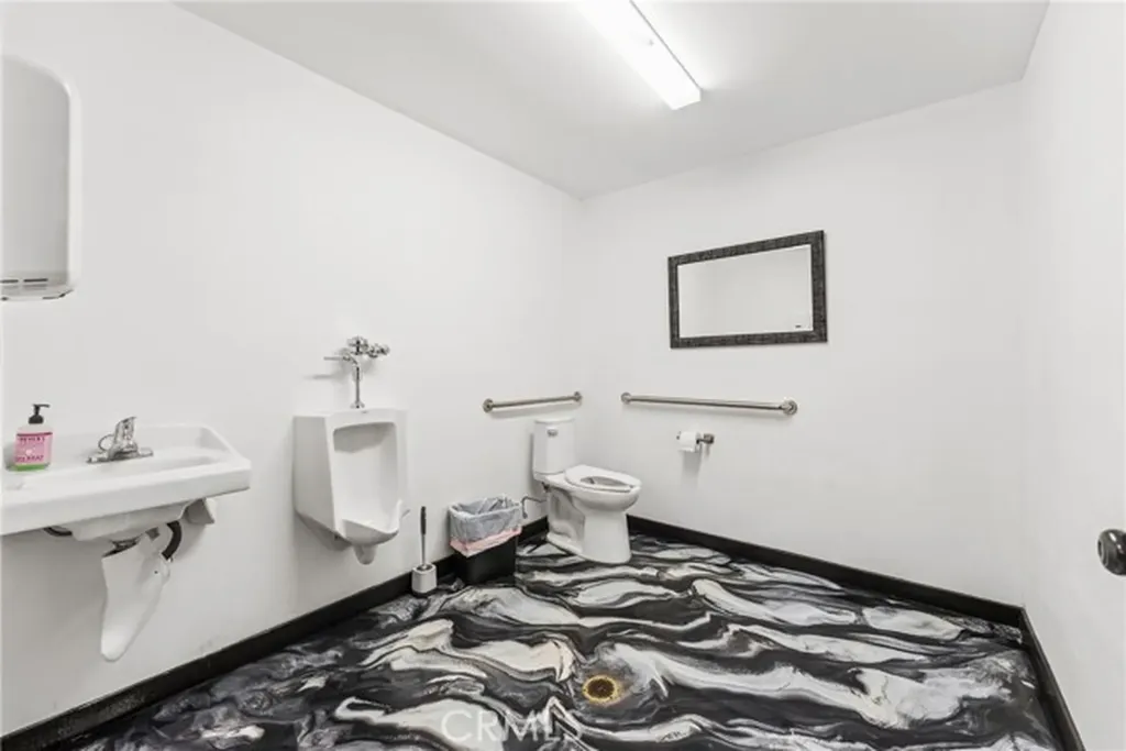 5200 Holt Montclair CA 91763