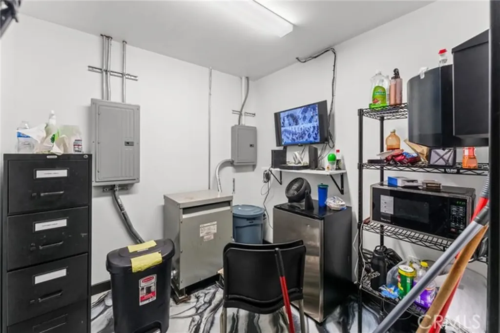 5200 Holt Montclair CA 91763