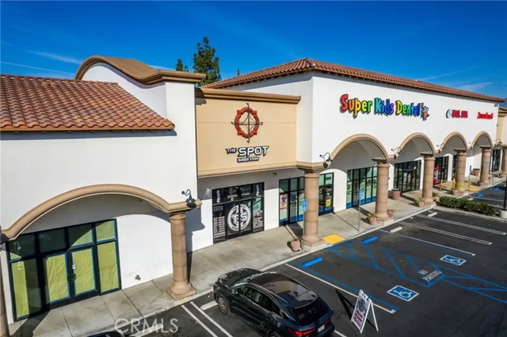 5200 Holt Montclair CA 91763