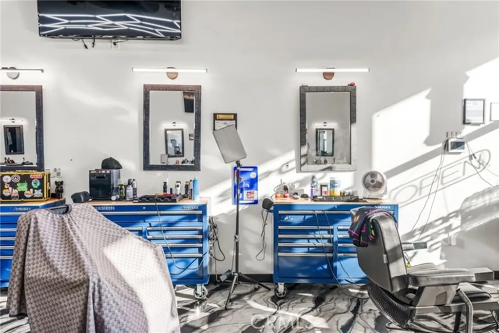 5200 Holt Montclair CA 91763